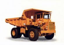 Merevvázas dömperek Komatsu HD200-2