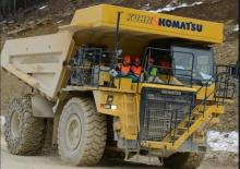 Merevvázas dömperek Komatsu HD780-1
