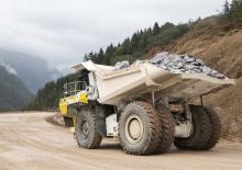 Merevvázas dömperek Liebherr T 236