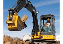 Minikotrók John Deere Construction 27D