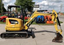 Minikotrók Caterpillar 302.7D CR