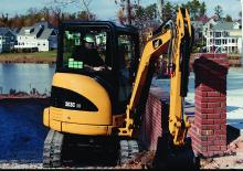Minikotrók Caterpillar 303C