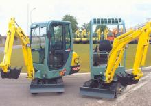 Minikotrók Yanmar B 17-3
