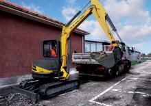 Minikotrók New Holland E 45 SR