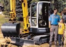 Minikotrók New Holland E26B SR