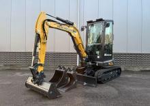 Minikotrók New Holland E28D