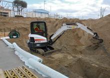 Minikotrók Bobcat E35