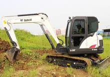 Minikotrók Bobcat E58
