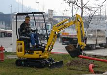 Minikotrók Komatsu PC16R-3HS