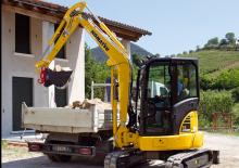 Minikotrók Komatsu PC35MR-5