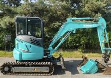 Minikotrók Kobelco SK 035