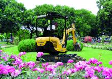 Minikotrók Yanmar SV 16 CR 02