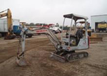 Minikotrók Takeuchi TB 015 A