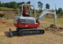 Minikotrók Takeuchi TB 235
