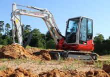 Minikotrók Takeuchi TB 250-2