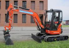 Minikotrók Kubota U35α