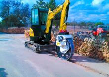 Minikotrók Yanmar VIO 25 CR 4