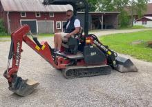 Minikotrók Ditch Witch XT855