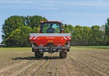 Műrágyaszórók Kubota DSX 2150 hydr 