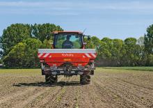 Műrágyaszórók Kubota DSX 2800 hydr 