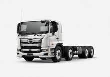 Nyergesvontatók Hino 700 FY 3036 8x4