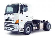 Nyergesvontatók Hino 700 SH 1EESG-LAD 4x2