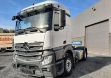 Nyergesvontatók Mercedes-Benz ACTROS 1942
