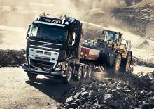 Nyergesvontatók Volvo Trucks FH16.550 6x4 Tractor X-High