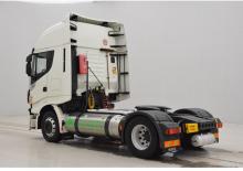 Nyergesvontatók Iveco STRALIS AS440S40