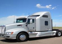 Nyergesvontatók Kenworth T610 600mm Aero roof MX 15 6x4
