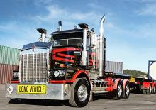 Nyergesvontatók Kenworth T656 28” Flat roof X15 6x4