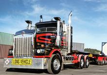 Nyergesvontatók Kenworth T656 36” Mid roof X15 6x4