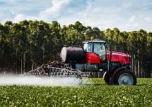 Önjáró  szántóföldi permetezők Massey Ferguson MF 535R