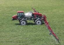 Önjáró  szántóföldi permetezők Case IH Patriot 3330
