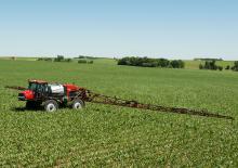 Önjáró  szántóföldi permetezők Case IH Patriot® 3340