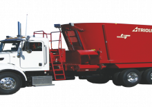 Önjáró tápkeverők Trioliet Truckmount 2700L
