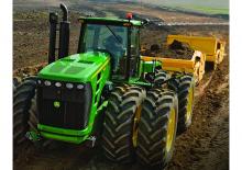 Szkréperek John Deere Construction 1812C