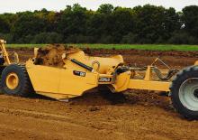 Szkréperek Caterpillar TS185