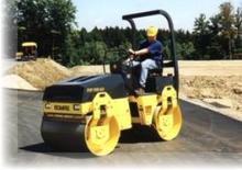 Tandem vibrohengerek Bomag BW 138 AD