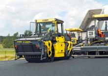 Tandem vibrohengerek Bomag BW 174 APO 4f