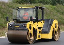 Tandem vibrohengerek Bomag BW 206 AD-5