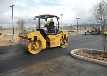 Tandem vibrohengerek Caterpillar CB54B