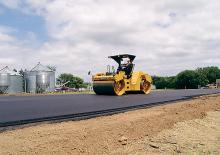 Tandem vibrohengerek Caterpillar CB64B