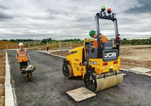 Tandem vibrohengerek JCB CT260-100
