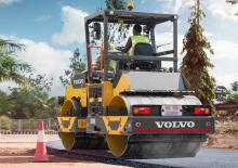 Tandem vibrohengerek Volvo DD90B