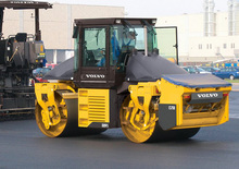 Tandem vibrohengerek Volvo DD95