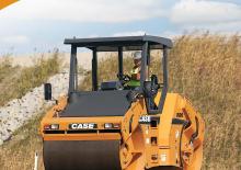 Tandem vibrohengerek Case DV213