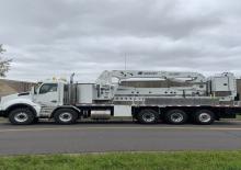 Tehergépkocsira szerelt csuklógémes munkaállványok Aspen Aerials  A-62T