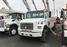 Tehergépkocsira szerelt csuklógémes munkaállványok Altec A82T