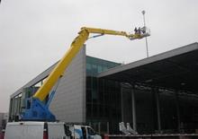 Tehergépkocsira szerelt csuklógémes munkaállványok Oil & Steel Eagle S 6232